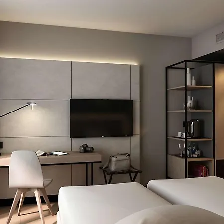 Park By Radisson Airport 호텔 4*